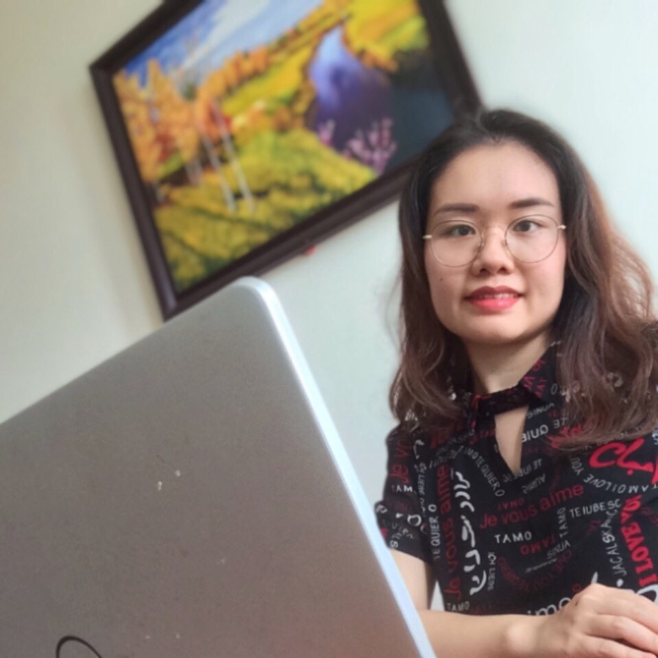Nhung Quỳnh Hồng